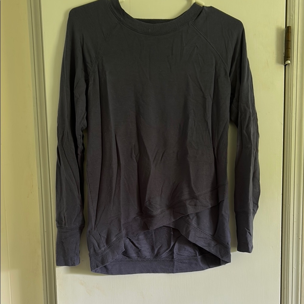 Women's Gray Long Sleeve Top